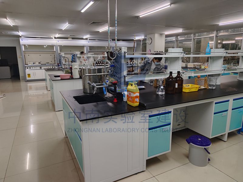 实验室台柜厂家:微观世界中搭建的稳固舞台!